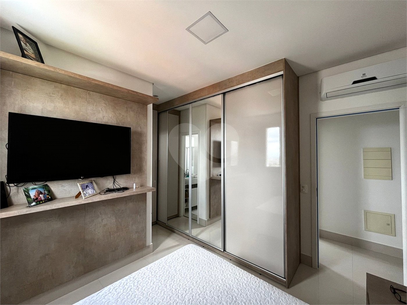 Apartamento à venda com 3 quartos, sendo 2 suítes, em Cidade Alta, Cuiabá, MT