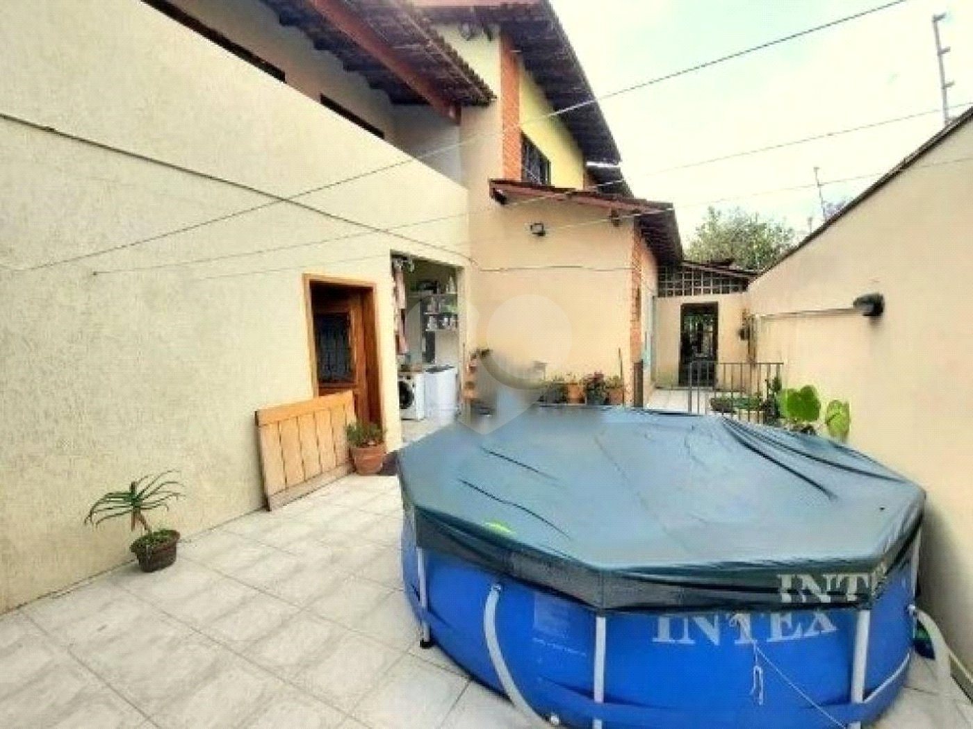 Casa à venda com 5 quartos, sendo 3 suítes, em Jardim Ester, São Paulo, SP