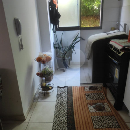 Apartamento no Condomínio Ipê Branco .