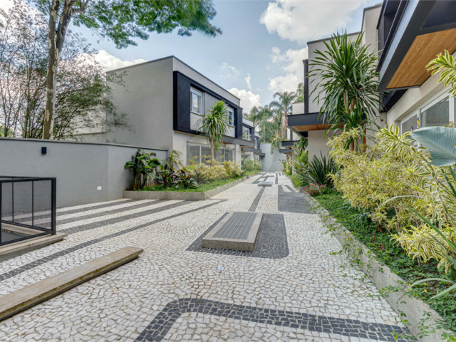 Casa à venda com 4 suítes no condomínio Vila Arese, São Paulo - SP