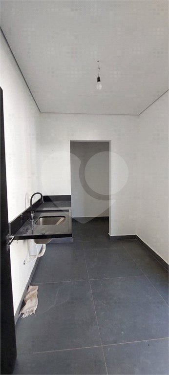 Casa à venda com 4 suítes no condomínio Figueira Garden, Atibaia - SP