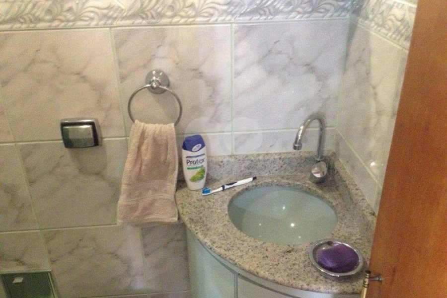 Casa Térrea à venda com 5 quartos, sendo 1 suíte, em Vila Nova Cachoeirinha, São Paulo, SP