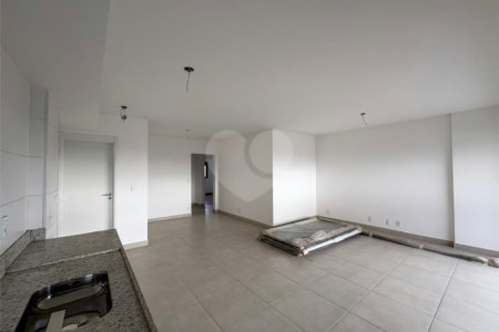 Apartamento à venda com 3 quartos, sendo 1 suíte,  em Jardim Faculdade, Sorocaba, SP