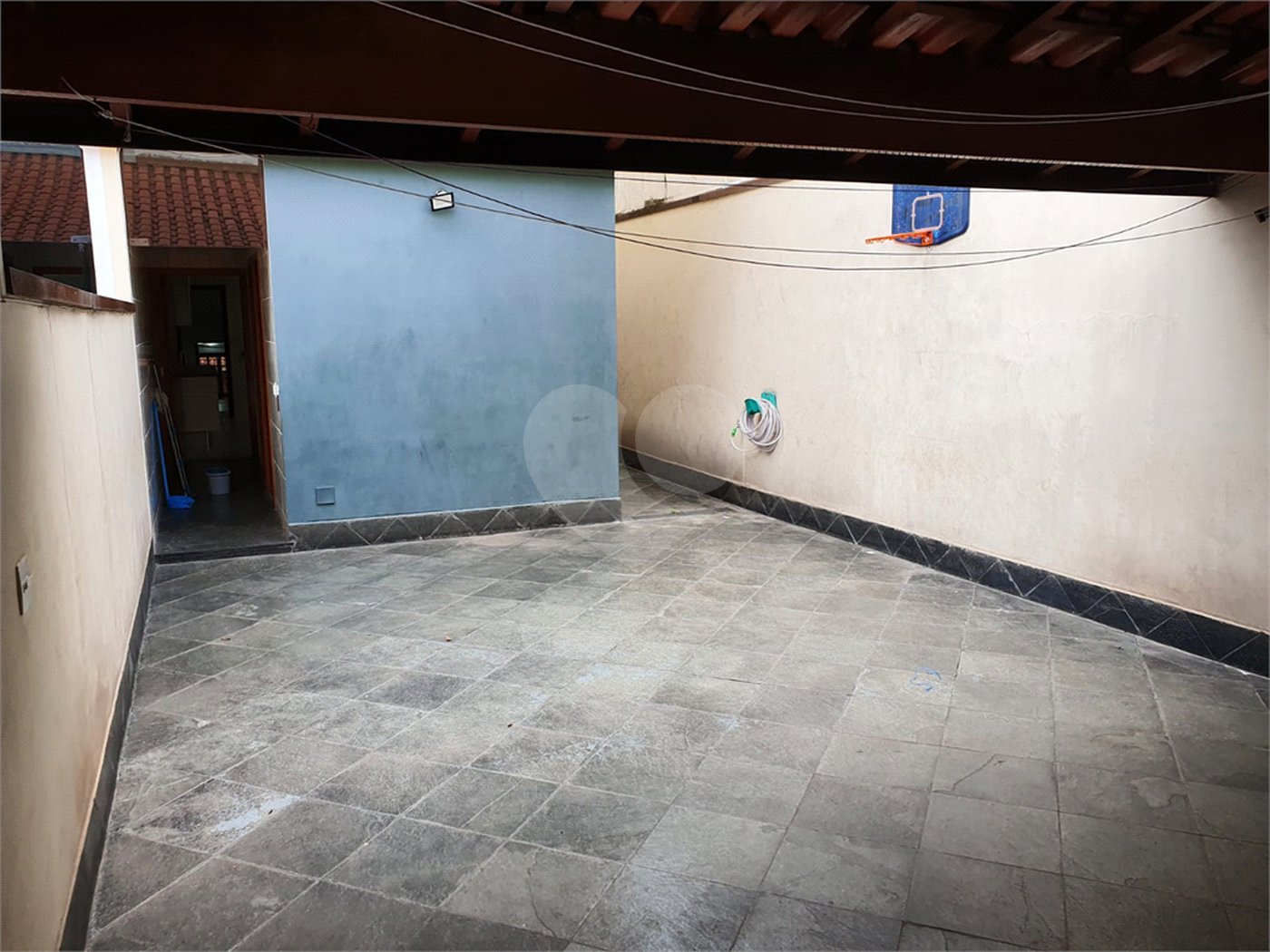 Sobrado à venda com 4 quartos, sendo 2 suítes, em Tremembé, São Paulo, SP