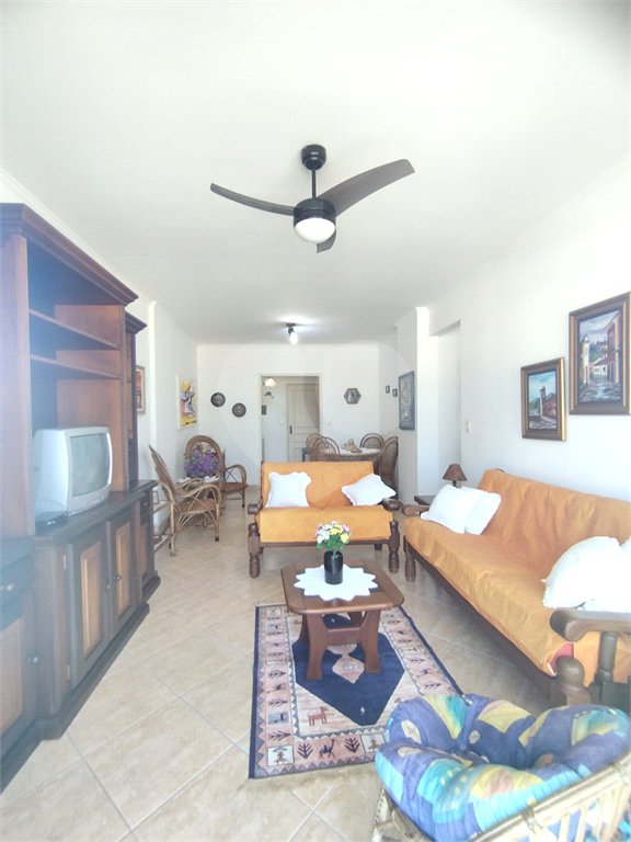 Apartamento à venda com 2 quartos, sendo 1 suíte, em Campo Aviação, Praia Grande, SP