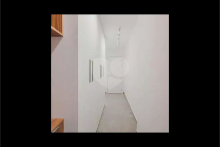 Apartamento à venda com 1 quarto em Sumaré, São Paulo, SP