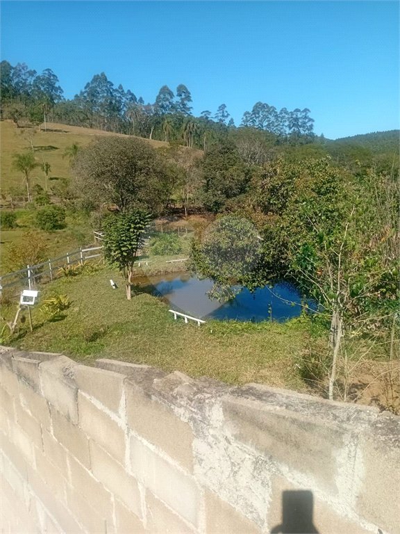 Sítio à venda com 2 quartos em Área Rural de Lagoinha, Lagoinha, SP