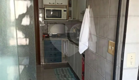 Apartamento à venda com 3 quartos, sendo 1 suíte, em Vila Hamburguesa, São Paulo, SP