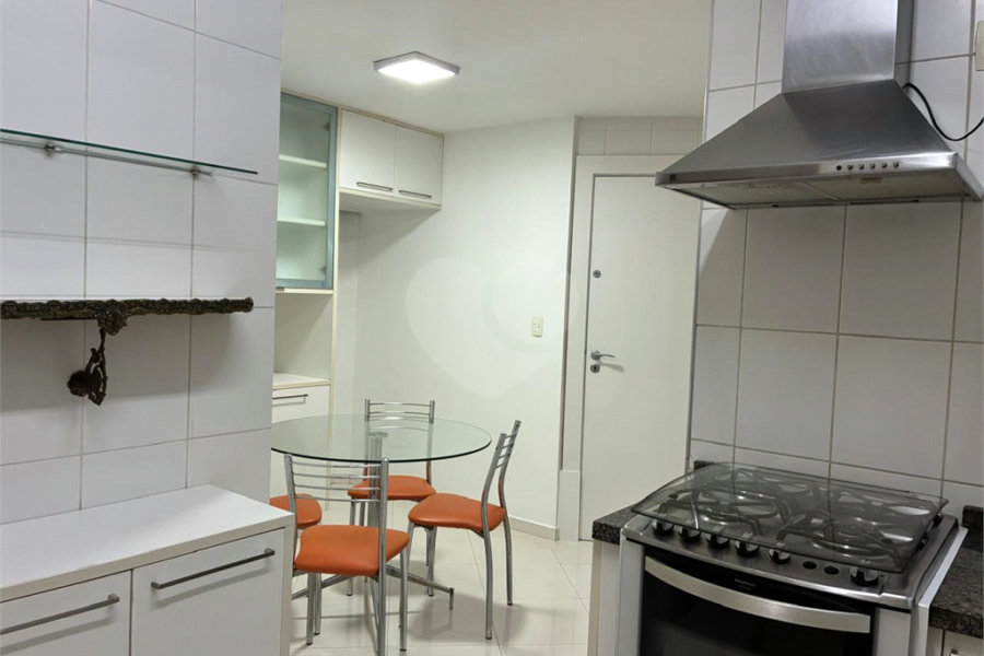 Apartamento à venda com 3 quartos, sendo 1 suíte, em Vila Guilherme, São Paulo, SP