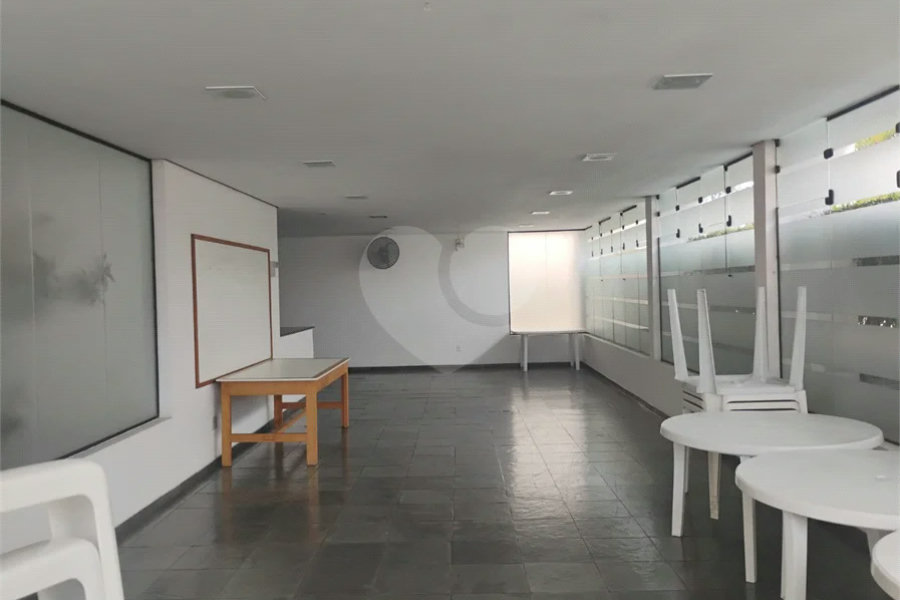Apartamento 2 dormitórios no Jardim Prudência.