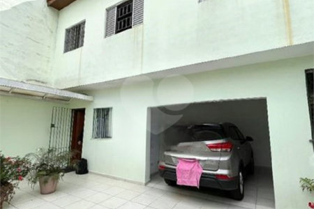 Sobrado à venda com 3 quartos, sendo 1 suíte, em Jardim Oriental, São Paulo, SP
