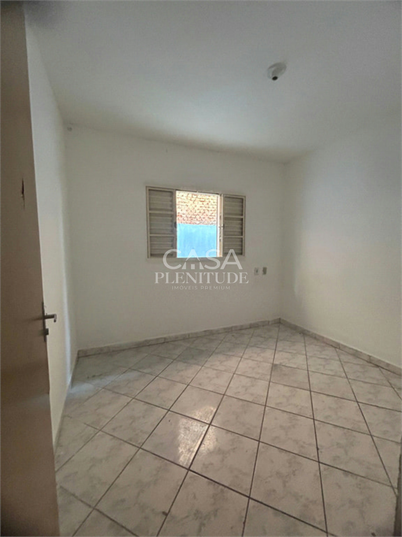 Casa à venda com 2 quartos em Jardim Casa Branca, Sorocaba, SP