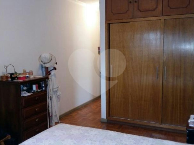 Sobrado à venda com 3 quartos, sendo 1 suíte,  em Vila Mascote, São Paulo, SP