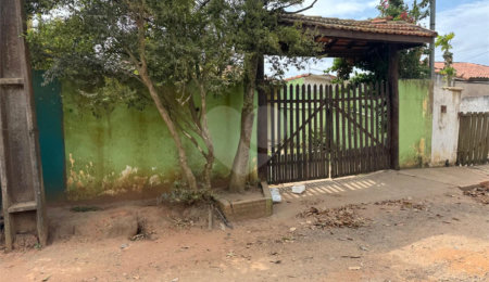 Chácara à venda com 2 quartos em Conceição, Itapetininga, SP