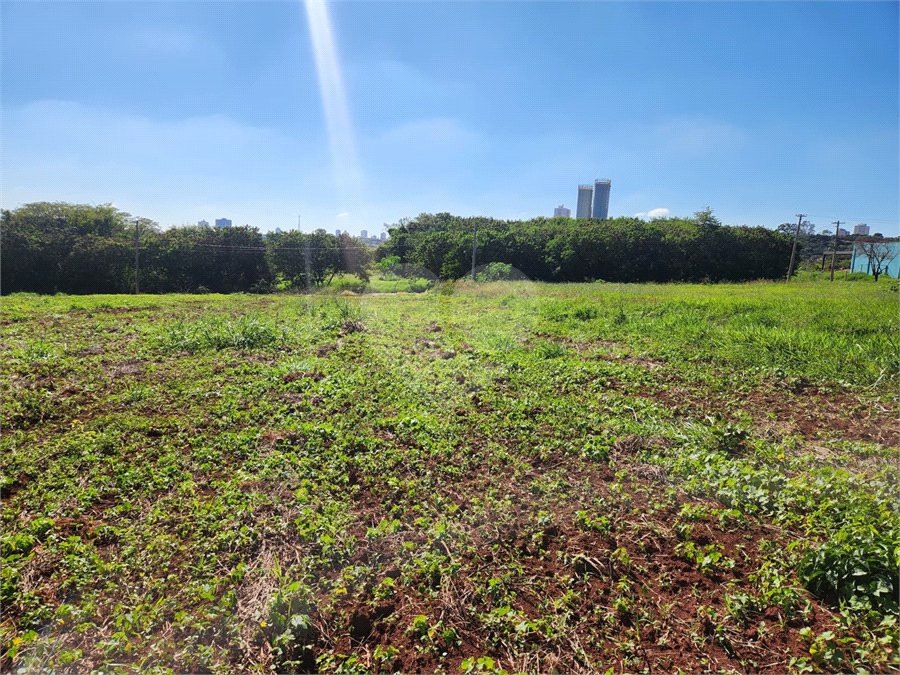 Terreno à venda em Jardim Quitandinha II, Araraquara, SP