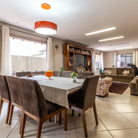 Casa à venda ou para alugar com 3 quartos, sendo 1 suíte, em Perdizes, São Paulo, SP