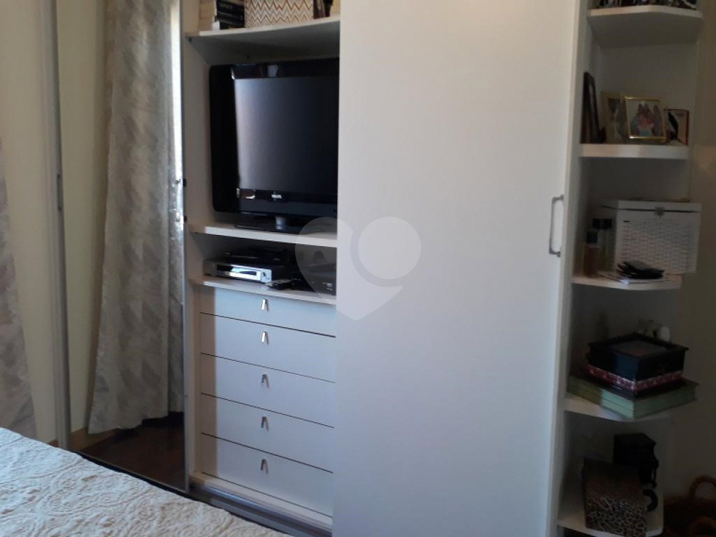 Casa à venda com 3 quartos, sendo 2 suítes, em Cidade dos Bandeirantes, São Paulo, SP
