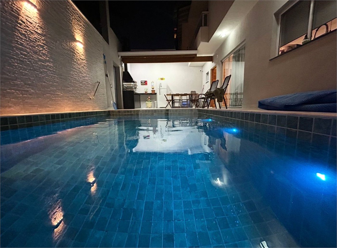 Sobrado à venda com 3 quartos, sendo 1 suíte, em Santa Teresinha, São Paulo, SP
