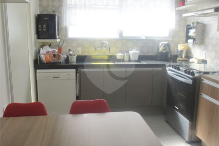 Cobertura Duplex c/241m2 na Saúde - 3 Quartos/1 suite/2 salas/2 vagas paralelas - metrô São Judas.