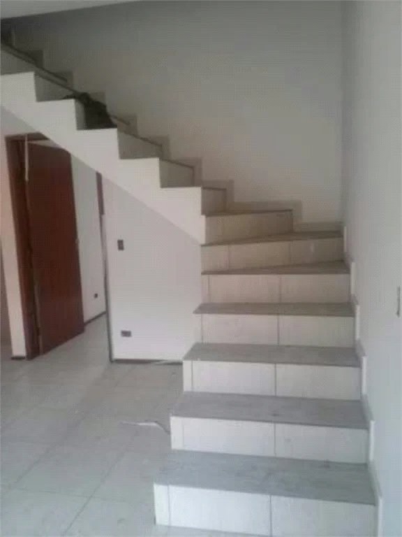 Sobrado à venda com 3 quartos, sendo 1 suíte,  em Jardim Monte Kemel, São Paulo, SP