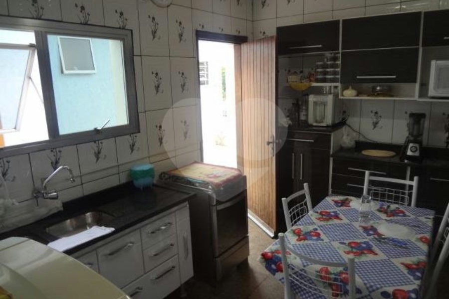 Sobrado à venda com 4 quartos, sendo 2 suítes, em Limão, São Paulo, SP