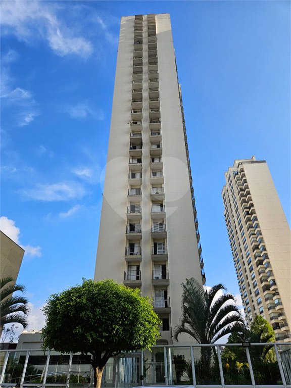 Casa à venda com 3 quartos, sendo 1 suíte, no condomínio Jconde de Irajá, São Paulo - SP