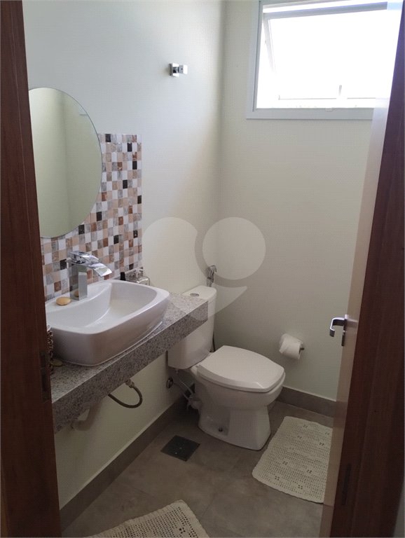 Casa à venda com 3 quartos, sendo 1 suíte, no condomínio Il Paradiso, Vinhedo - SP