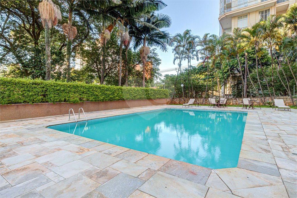 Apartamento à venda com 4 suítes em Moema, São Paulo, SP