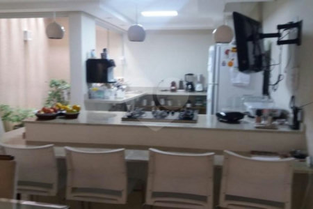 Sobrado à venda com 4 quartos, sendo 3 suítes, em Cambuci, São Paulo, SP