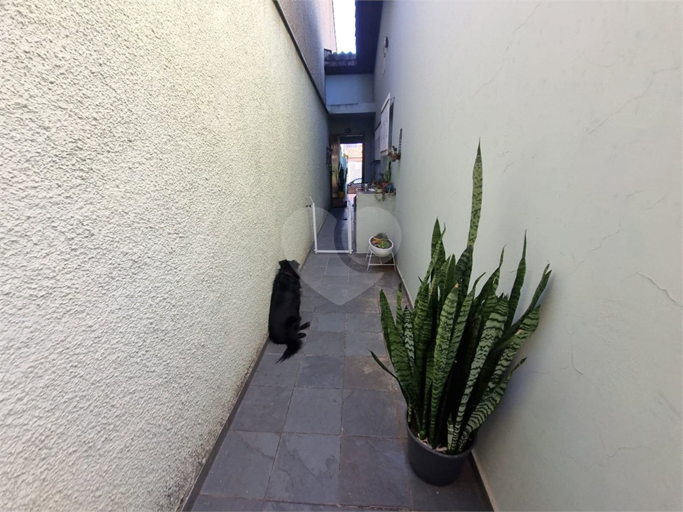 Casa à venda com 4 quartos, sendo 1 suíte,  em Jardim Guarujá, Sorocaba, SP