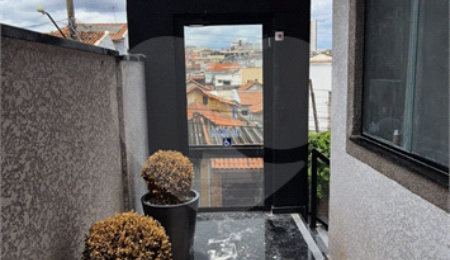 Casa à venda com 2 suítes no condomínio Danilo Iran, São Paulo - SP