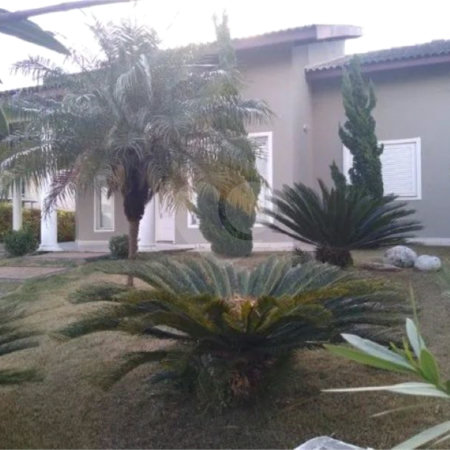 Casa à venda com 3 quartos, sendo 1 suíte, no condomínio Palmeiras Imperiais, Salto - SP