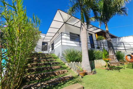 Casa com 4 dormitórios à venda, 214 m² por R$ 1.890.000 - Parque Arco Iris - Atibaia/SP