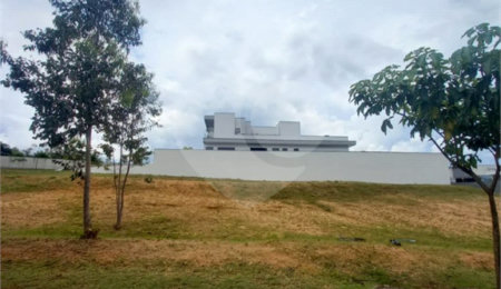 Terreno à venda no condomínio Residencial Arboretum, Vinhedo - SP