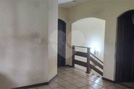Chácara à venda com 4 quartos, sendo 3 suítes, em Campos de Atibaia, Atibaia, SP