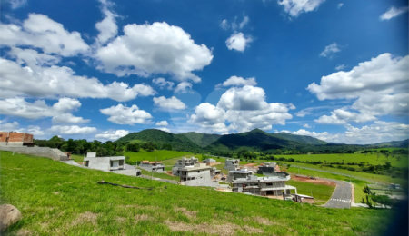 Terreno à venda no condomínio Greenfild, Atibaia - SP