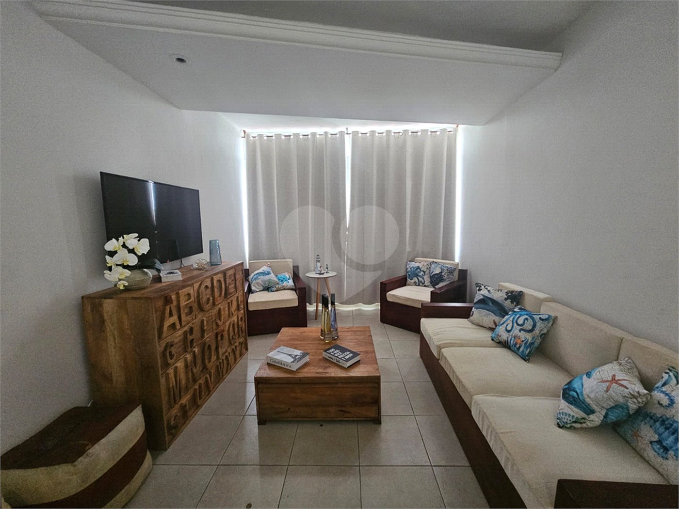 Cobertura à venda com 3 quartos, sendo 1 suíte,  no Centro, Cabo Frio, RJ