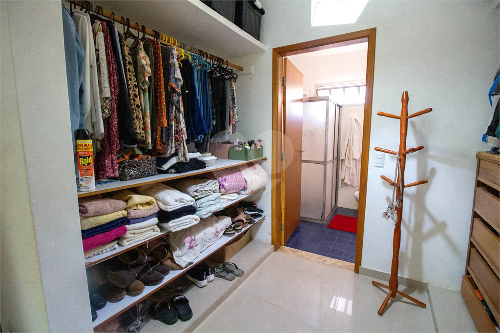 Chácara à venda com 4 quartos, sendo 1 suíte, em Saboó, São Roque, SP