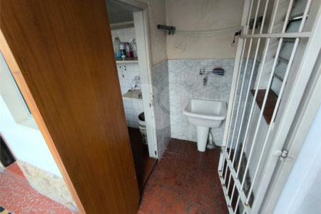 Sobrado à venda com 5 quartos, sendo 1 suíte, em Jardim Trussardi, São Paulo, SP