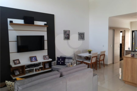 Casa à venda com 3 quartos, sendo 1 suíte, no Centro, Sorocaba, SP