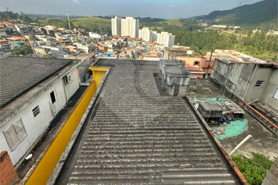 Sobrado à venda com 3 quartos, sendo 1 suíte, em Perus, São Paulo, SP