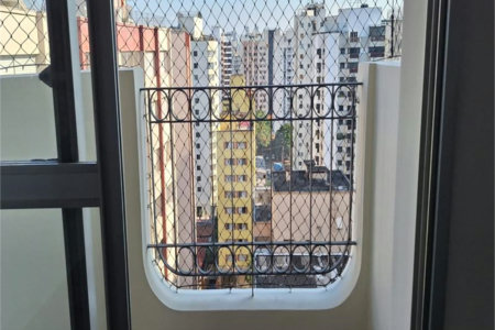 Apartamento à venda com 3 quartos, sendo 1 suíte, em Indianópolis, São Paulo, SP
