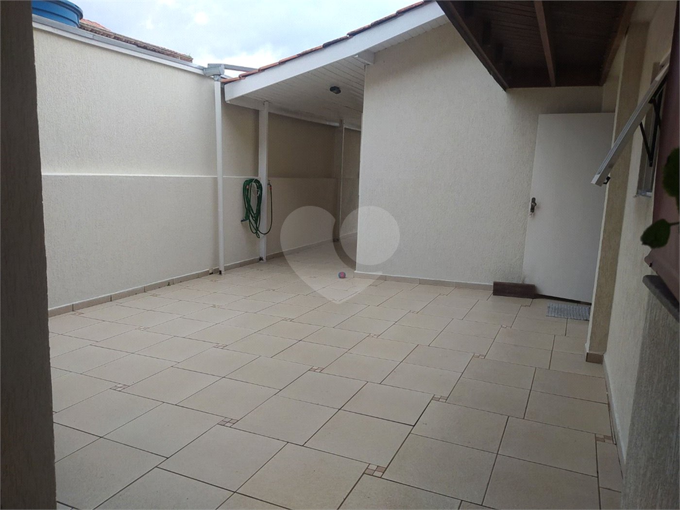 Casa à venda com 4 quartos, sendo 2 suítes, em Jardim Caparelli (mailasqui), São Roque, SP