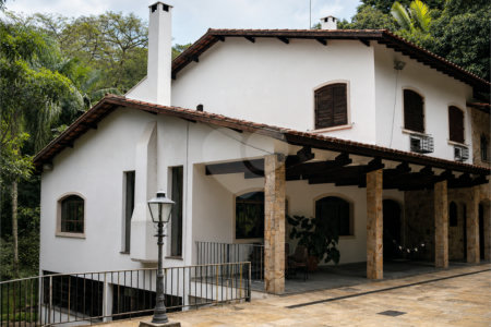 Casa à venda com 8 quartos, sendo 4 suítes, em Parque Alves de Lima, São Paulo, SP