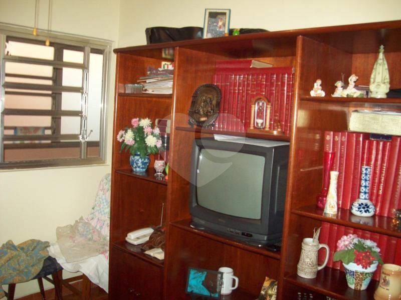 Casa Térrea à venda com 3 quartos, sendo 1 suíte, em Vila Constança, São Paulo, SP