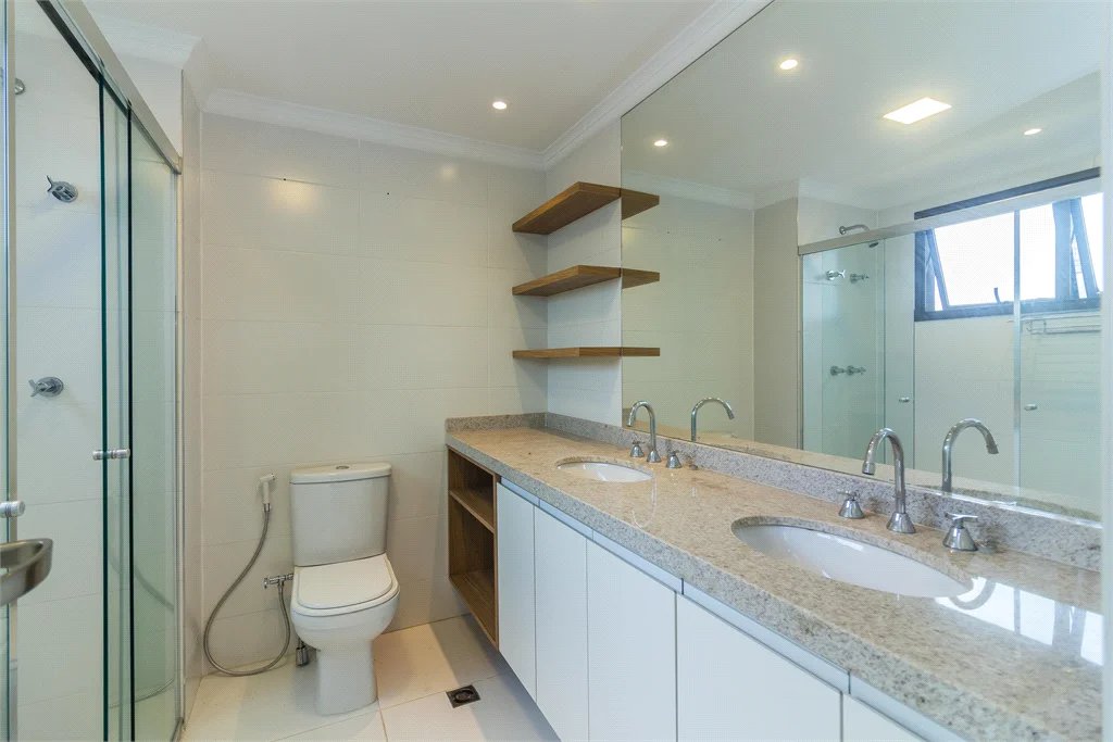 Apartamento à venda com 3 quartos, sendo 2 suítes, em Pinheiros, São Paulo, SP