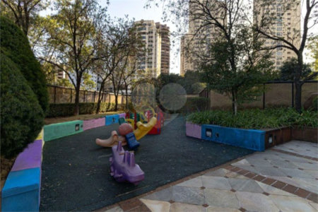 Apartamento à venda com 3 suítes em Jardim Parque Morumbi, São Paulo, SP