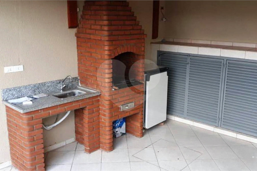 Casa à venda com 3 quartos, sendo 1 suíte, no condomínio Villagio de Lucca II, São Paulo - SP