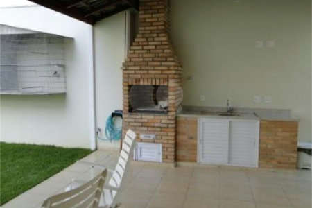 Sobrado à venda com 3 suítes em Vila Nova Socorro, Mogi das Cruzes, SP