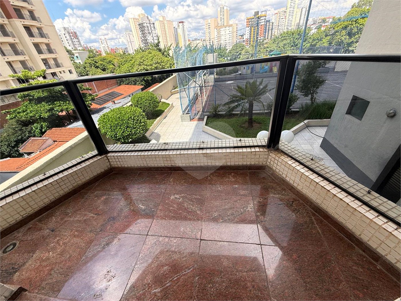 Apartamento à venda com 3 quartos, sendo 1 suíte, em Vila Paulicéia, São Paulo, SP